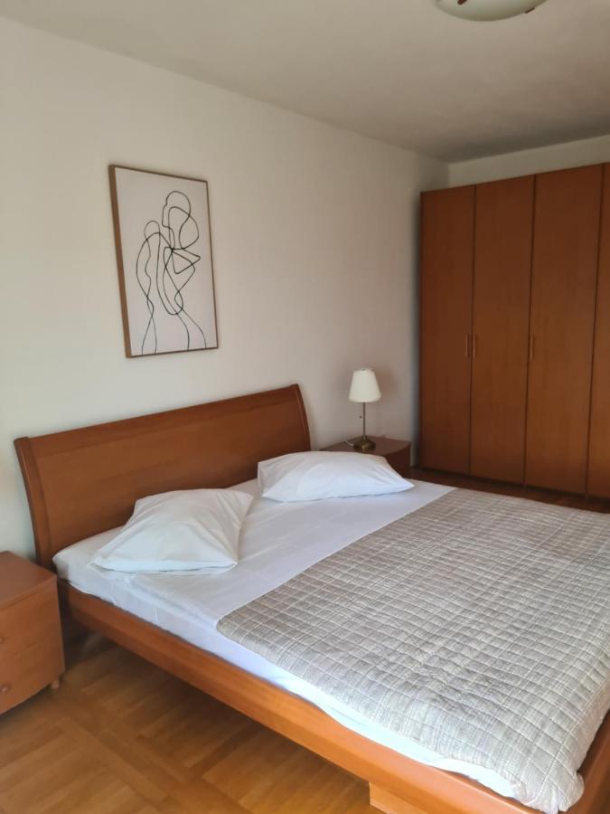 Ferienwohnung Bura Jelsa  Exterior foto