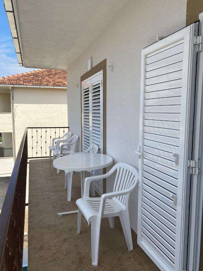 Ferienwohnung Bura Jelsa  Exterior foto